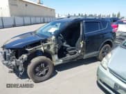 ✅ 2017 Toyota RAV4 LE • VIN: 2T3ZFREV6HW371315 • Lot: 42495989. Wystawiony na IAAI z przebiegiem 154 702 mil. Bezpłatny archiwum sprzedaży aukcyjnych z USA i szczegółowy raport historii pojazdu na DreamBid. Zdjęcie 15.