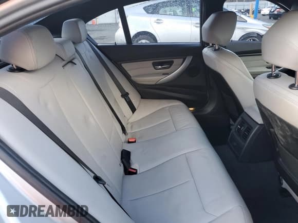 ✅ 2012 BMW 3 Series 328i • VIN: WBA3A5G53CNP17828 • Lot: 80922644. Listed on Copart with 145,716 mi. Free auction sales archive from the USA and detailed vehicle history report at DreamBid. Image 10.