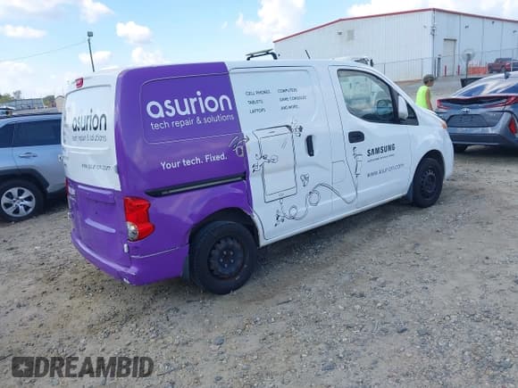 ✅ 2019 Nissan NV200 SV • VIN: 3N6CM0KN5KK708568 • Lot: 43222778. Listed on IAAI with 179,925 mi. Free auction sales archive from the USA and detailed vehicle history report at DreamBid. Image 4.