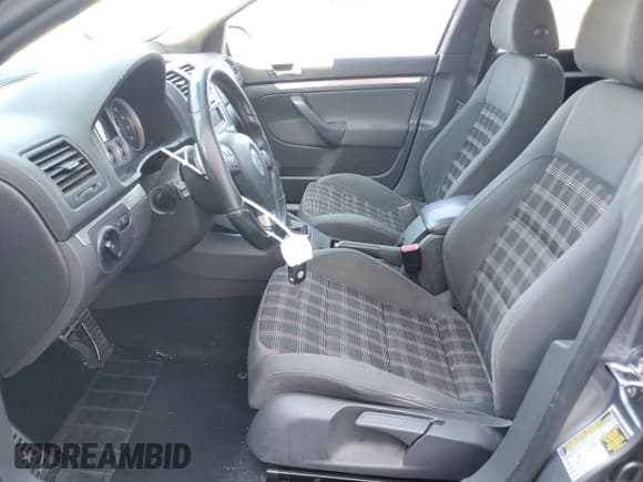 ✅ 2008 Volkswagen Golf GTI • VIN: WVWHV71K08W119916 • Lot: 67383075. Wystawiony na Copart z przebiegiem 168 485 mil. Bezpłatny archiwum sprzedaży aukcyjnych z USA i szczegółowy raport historii pojazdu na DreamBid. Zdjęcie 7.