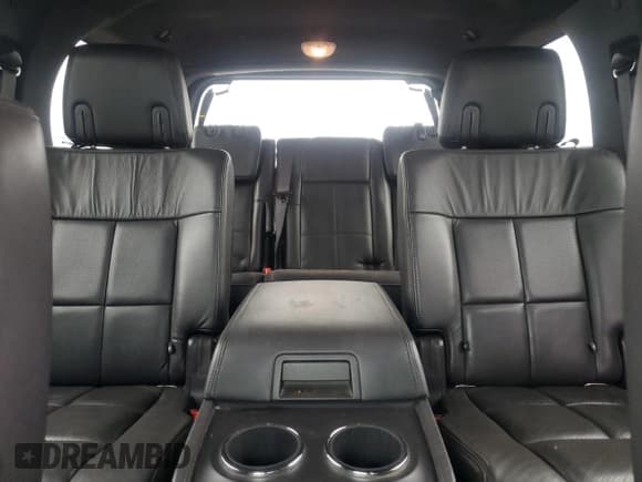 ✅ 2008 Lincoln Navigator • VIN: 5LMFU28538LJ05581 • Lot: 80638965. Wystawiony na Copart z przebiegiem 336 638 mil. Bezpłatny archiwum sprzedaży aukcyjnych z USA i szczegółowy raport historii pojazdu na DreamBid. Zdjęcie 10.