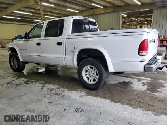 ✅ 2002 Dodge Dakota SLT • VIN: 1B7HG48N32S502224 • Lot: 44033265. Wystawiony na Copart z przebiegiem 261 381 mil. Bezpłatny archiwum sprzedaży aukcyjnych z USA i szczegółowy raport historii pojazdu na DreamBid. Zdjęcie 2.