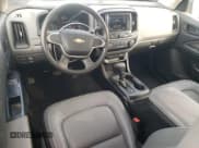 ✅ 2019 Chevrolet Colorado 2WD Work Truck • VIN: 1GCHSBEA7K1321511 • Lot: 92910305. Wystawiony na Copart z przebiegiem 152 506 mil. Bezpłatny archiwum sprzedaży aukcyjnych z USA i szczegółowy raport historii pojazdu na DreamBid. Zdjęcie 8.