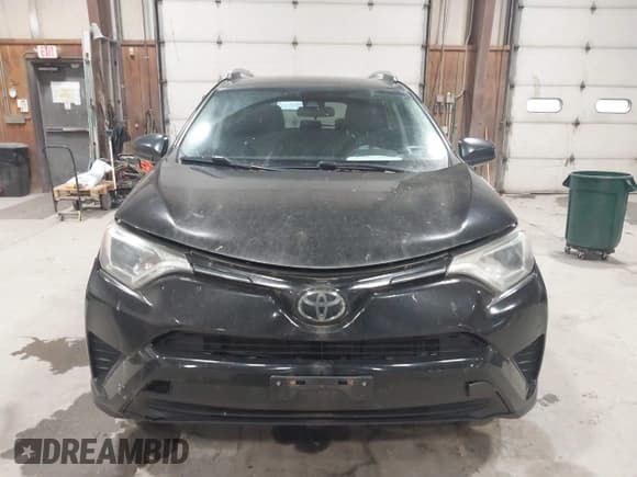 ✅ 2017 Toyota RAV4 LE • VIN: 2T3BFREV7HW623641 • Lot: 43877856. Listed on IAAI with 212,996 mi. Free auction sales archive from the USA and detailed vehicle history report at DreamBid. Image 12.