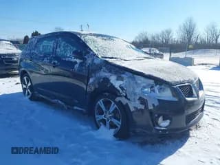 ✅ 2009 Pontiac Vibe • VIN: 5Y2SN67049Z418315 • Lot: 41589571. Wystawiony na IAAI z przebiegiem 180 526 mil. Bezpłatny archiwum sprzedaży aukcyjnych z USA i szczegółowy raport historii pojazdu na DreamBid. Zdjęcie 1.