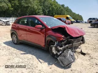 ✅ 2018 Hyundai Kona SE • VIN: KM8K12AA6JU066972 • Лот: 67072964. Опубликован ранее на Copart с пробегом 97 426 миль. Бесплатный доступ к архиву аукционных продаж из США и подробный отчёт об истории автомобиля на DreamBid. Изображение 4.