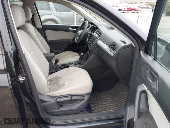 ✅ 2020 Volkswagen Tiguan S • VIN: 3VV0B7AX0LM161210 • Lot: 42503106. Listed on IAAI with 95,121 mi. Free auction sales archive from the USA and detailed vehicle history report at DreamBid. Image 5.