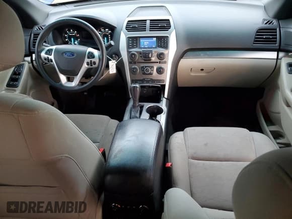 ✅ 2015 Ford Explorer • VIN: 1FM5K8B81FGB63303 • Lot: 86493885. Listed on Copart with 120,516 mi. Free auction sales archive from the USA and detailed vehicle history report at DreamBid. Image 8.