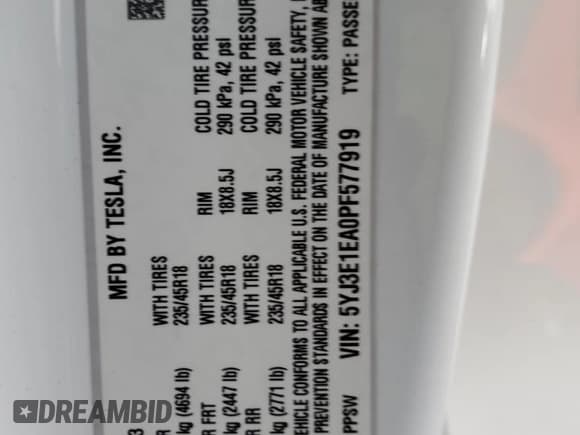✅ 2023 Tesla Model 3 • VIN: 5YJ3E1EA0PF577919 • Lot: 45165645. Wystawiony na Copart z przebiegiem 36 395 mil. Bezpłatny archiwum sprzedaży aukcyjnych z USA i szczegółowy raport historii pojazdu na DreamBid. Zdjęcie 16.
