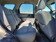 ✅ 2005 Ford Escape XLT • VIN: 1FMYU93175KA61112 • Lot: 86331135. Wystawiony na Copart z przebiegiem 140 941 mil. Bezpłatny archiwum sprzedaży aukcyjnych z USA i szczegółowy raport historii pojazdu na DreamBid. Zdjęcie 11.