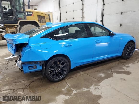 ✅ 2023 Cadillac CT5-V • VIN: 1G6DV5RW5P0126875 • Lot: 80889325. Wystawiony na Copart z przebiegiem 19 540 mil. Bezpłatny archiwum sprzedaży aukcyjnych z USA i szczegółowy raport historii pojazdu na DreamBid. Zdjęcie 3.