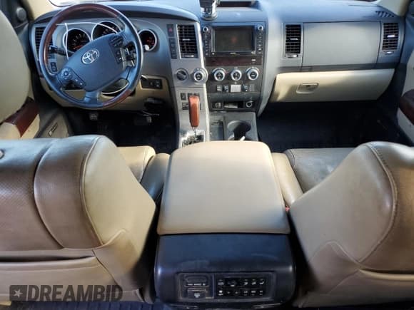 ✅ 2012 Toyota Sequoia Platinum • VIN: 5TDDW5G17CS071287 • Lot: 80321245. Listed on Copart with 198,646 mi. Free auction sales archive from the USA and detailed vehicle history report at DreamBid. Image 8.