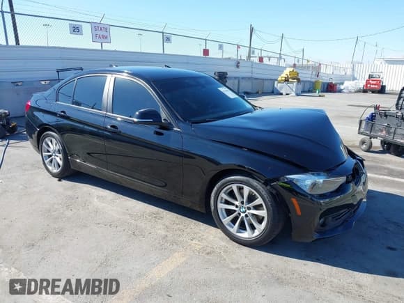 ✅ 2017 BMW 3 Series 320i xDrive • VIN: WBA8E5G3XHNU42703 • Лот: 43154433. Опубликован ранее на IAAI с пробегом 91 804 миль. Бесплатный доступ к архиву аукционных продаж из США и подробный отчёт об истории автомобиля на DreamBid. Изображение 1.