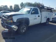 ✅ 2004 Chevrolet Silverado 1500 • VIN: 1GBHC24294E269886 • Lot: 43643647. Listed on IAAI with 198,507 mi. Free auction sales archive from the USA and detailed vehicle history report at DreamBid. Image 2.