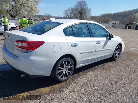 ✅ 2017 Subaru Impreza Limited • VIN: 4S3GKAU61H3610545 • Lot: 42064981. Listed on IAAI with 72,804 mi. Free auction sales archive from the USA and detailed vehicle history report at DreamBid. Image 4.