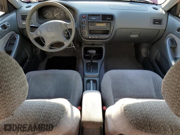 ✅ 1999 Honda Civic LX • VIN: 1HGEJ6676XL059123 • Lot: 86136105. Listed on Copart with 254,025 mi. Free auction sales archive from the USA and detailed vehicle history report at DreamBid. Image 8.