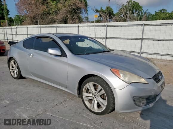 ✅ 2011 Hyundai Genesis Coupe • VIN: KMHHT6KDXBU042776 • Lot: 57615765. Wystawiony na Copart z przebiegiem 200 352 mil. Bezpłatny archiwum sprzedaży aukcyjnych z USA i szczegółowy raport historii pojazdu na DreamBid. Zdjęcie 4.