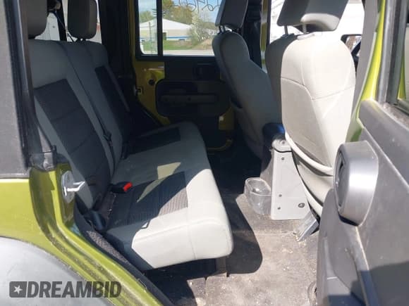 ✅ 2010 Jeep Wrangler Unlimited Sport • VIN: 1J4BA3H10AL202092 • Лот: 42246026. Опубликован ранее на IAAI с пробегом 138 309 миль. Бесплатный доступ к архиву аукционных продаж из США и подробный отчёт об истории автомобиля на DreamBid. Изображение 8.