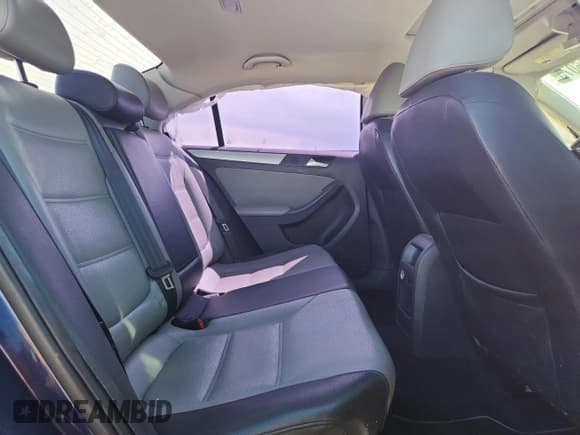 ✅ 2014 Volkswagen Jetta Hybrid • VIN: 3VW637AJXEM234388 • Lot: 81086075. Listed on Copart with 160,848 mi. Free auction sales archive from the USA and detailed vehicle history report at DreamBid. Image 10.