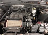 ✅ 2010 Mercury Mariner Premier • VIN: 4M2CN9HGXAKJ28184 • Lot: 42480802. Wystawiony na IAAI z przebiegiem 145 645 mil. Bezpłatny archiwum sprzedaży aukcyjnych z USA i szczegółowy raport historii pojazdu na DreamBid. Zdjęcie 10.