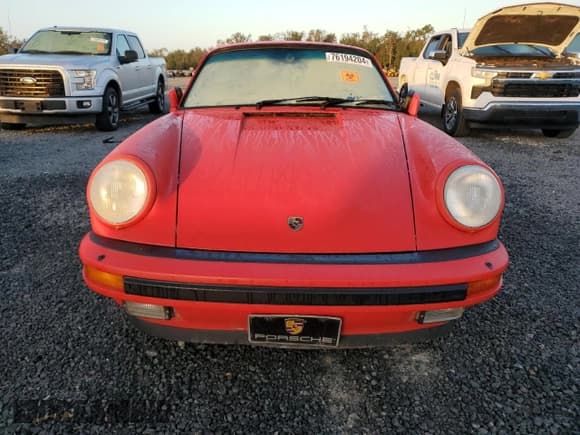 ✅ 1985 Porsche 911 • VIN: WP0AB0918FS120507 • Lot: 76194204. Listed on Copart with 82,272 mi. Free auction sales archive from the USA and detailed vehicle history report at DreamBid. Image 5.