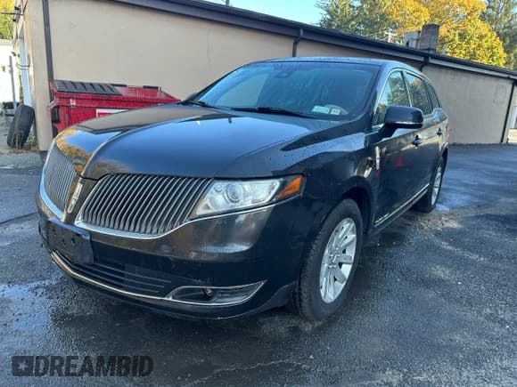 ✅ 2015 Lincoln MKT • VIN: 2LMHJ5NK0FBL03293 • Лот: 85899755. Опубликован ранее на Copart с пробегом 225 994 миль. Бесплатный доступ к архиву аукционных продаж из США и подробный отчёт об истории автомобиля на DreamBid. Изображение 2.