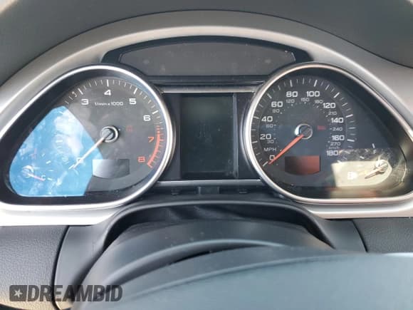 ✅ 2013 Audi Q7 Premium Plus • VIN: WA1LGAFE7DD014584 • Lot: 70217315. Listed on Copart with Not provided. Free auction sales archive from the USA and detailed vehicle history report at DreamBid. Image 9.