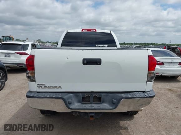 ✅ 2007 Toyota Tundra Limited • VIN: 5TFRT58187X001570 • Lot: 42598742. Wystawiony na IAAI z przebiegiem Nie podano. Bezpłatny archiwum sprzedaży aukcyjnych z USA i szczegółowy raport historii pojazdu na DreamBid. Zdjęcie 16.