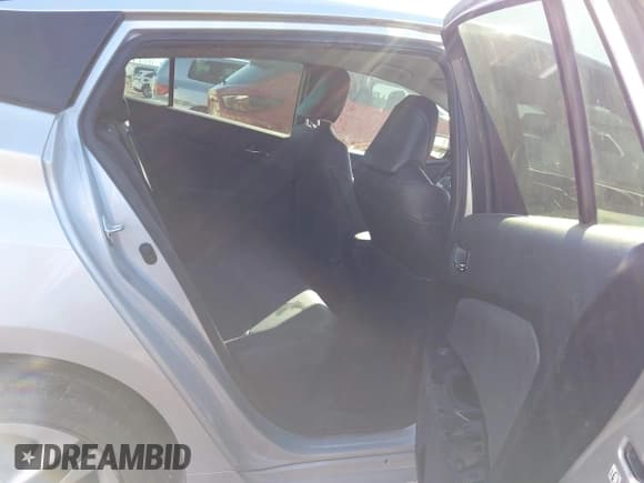 ✅ 2018 Toyota Prius Three • VIN: JTDKARFU6J3059235 • Lot: 43549408. Listed on IAAI with 44,628 mi. Free auction sales archive from the USA and detailed vehicle history report at DreamBid. Image 8.