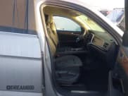 ✅ 2024 Volkswagen Atlas SE • VIN: 1V2WR2CA5RC562227 • Lot: 43481576. Listed on IAAI with 14,413 mi. Free auction sales archive from the USA and detailed vehicle history report at DreamBid. Image 5.