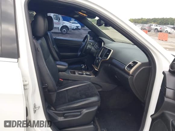 ✅ 2015 Jeep Grand Cherokee Altitude • VIN: 1C4RJEAG7FC646706 • Лот: 43303385. Опубликован ранее на IAAI с пробегом 169 762 миль. Бесплатный доступ к архиву аукционных продаж из США и подробный отчёт об истории автомобиля на DreamBid. Изображение 5.