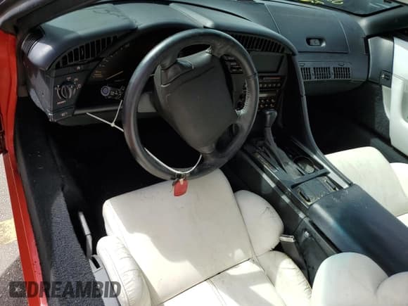 ✅ 1993 Chevrolet Corvette • VIN: 1G1YY33PXP5118732 • Lot: 74321834. Listed on Copart with Not provided. Free auction sales archive from the USA and detailed vehicle history report at DreamBid. Image 8.