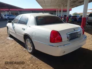 ✅ 2006 Lincoln Town Car Signature Limited • VIN: 1LNHM82WX6Y634526 • Lot: 43658451. Listed on IAAI with 169,888 mi. Free auction sales archive from the USA and detailed vehicle history report at DreamBid. Image 3.