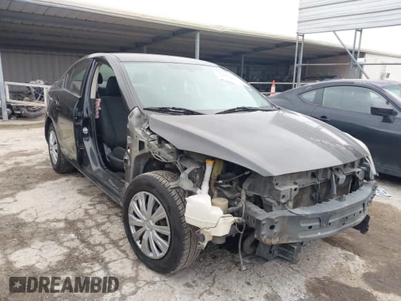 ✅ 2013 Mazda 3 i Sport • VIN: JM1BL1UP8D1787888 • Lot: 42097465. Wystawiony na IAAI z przebiegiem 165 372 mil. Bezpłatny archiwum sprzedaży aukcyjnych z USA i szczegółowy raport historii pojazdu na DreamBid. Zdjęcie 1.