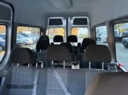 ✅ 2014 Mercedes-Benz Sprinter Passenger • VIN: WDZPE7CC6E5842740 • Lot: 77664544. Wystawiony na Copart z przebiegiem 182 288 mil. Bezpłatny archiwum sprzedaży aukcyjnych z USA i szczegółowy raport historii pojazdu na DreamBid. Zdjęcie 10.