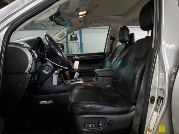 ✅ 2011 Lexus GX 460 Premium • VIN: JTJJM7FX3B5033745 • Лот: 80699965. Опубликован ранее на Copart с пробегом 214 891 миль. Бесплатный доступ к архиву аукционных продаж из США и подробный отчёт об истории автомобиля на DreamBid. Изображение 7.