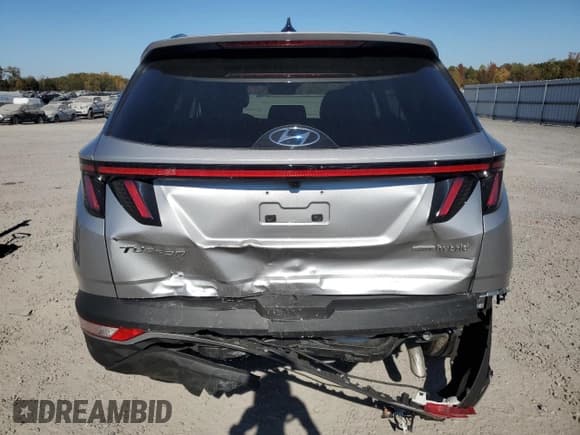 ✅ 2023 Hyundai Tucson SEL Convenience • VIN: KM8JFCA13PU111782 • Lot: 77235144. Wystawiony na Copart z przebiegiem 11 097 mil. Bezpłatny archiwum sprzedaży aukcyjnych z USA i szczegółowy raport historii pojazdu na DreamBid. Zdjęcie 6.