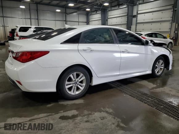✅ 2014 Hyundai Sonata GLS • VIN: 5NPEB4AC7EH847396 • Лот: 80121615. Опубликован ранее на Copart с пробегом 135 417 миль. Бесплатный доступ к архиву аукционных продаж из США и подробный отчёт об истории автомобиля на DreamBid. Изображение 3.