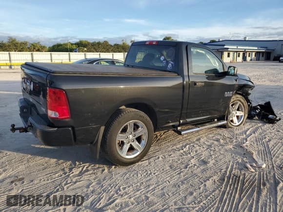 ✅ 2017 Ram 1500 Express • VIN: 3C6JR6AT8HG541737 • Lot: 92888425. Listed on Copart with 58,901 mi. Free auction sales archive from the USA and detailed vehicle history report at DreamBid. Image 3.
