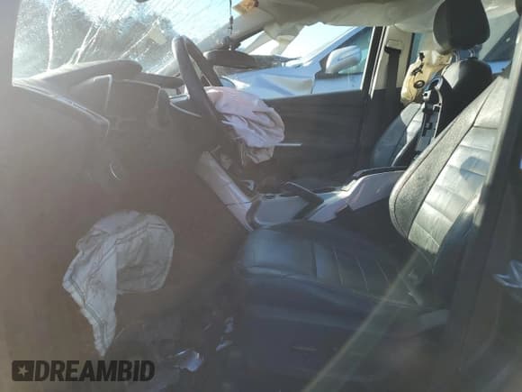 ✅ 2013 Ford C-Max SEL • VIN: 1FADP5BU2DL536114 • Lot: 90214335. Listed on Copart with 157,717 mi. Free auction sales archive from the USA and detailed vehicle history report at DreamBid. Image 7.