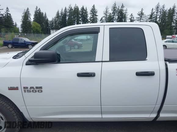 2015 Ram 1500 Express with VIN 1C6RR7FT3FS511309, listed as a IAAI auction lot 42290262 with 180,531 mi miles and . Bid and sale history available at DreamBid. Image 14.