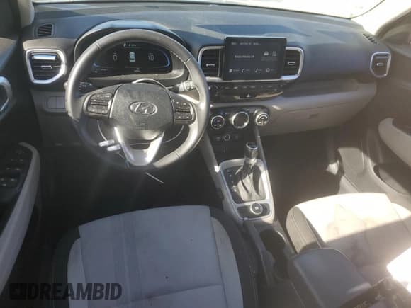 ✅ 2024 Hyundai Venue SEL • VIN: KMHRC8A31RU299747 • Lot: 48219715. Listed on Copart with 26,810 mi. Free auction sales archive from the USA and detailed vehicle history report at DreamBid. Image 8.