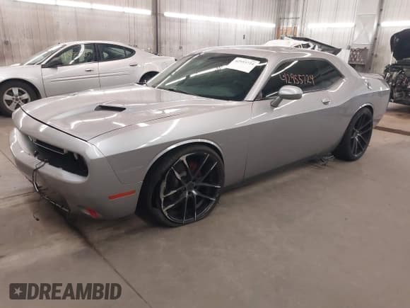 ✅ 2015 Dodge Challenger R/T • VIN: 2C3CDZAT8FH911037 • Лот: 42955724. Опубликован ранее на IAAI с пробегом 114 569 миль. Бесплатный доступ к архиву аукционных продаж из США и подробный отчёт об истории автомобиля на DreamBid. Изображение 18.