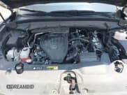 ✅ 2024 Lexus TX 350 • VIN: 5TDAAAA62RS009447 • Lot: 43030837. Wystawiony na IAAI z przebiegiem 19 883 mil. Bezpłatny archiwum sprzedaży aukcyjnych z USA i szczegółowy raport historii pojazdu na DreamBid. Zdjęcie 10.