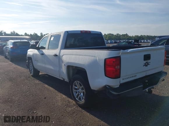 ✅ 2017 Chevrolet Silverado 1500 LS • VIN: 3GCPCNEC8HG478244 • Лот: 43067229. Опубликован ранее на IAAI с пробегом 88 033 миль. Бесплатный доступ к архиву аукционных продаж из США и подробный отчёт об истории автомобиля на DreamBid. Изображение 3.