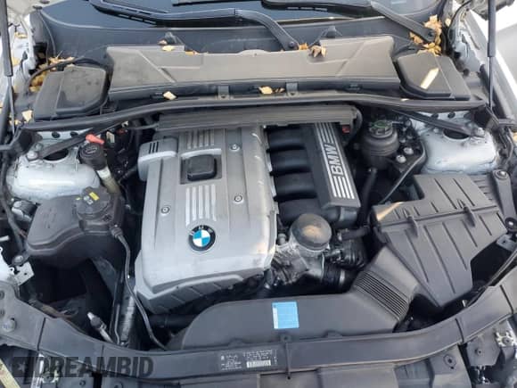 2006 BMW 3 Series 325i z VIN WBAVB135X6PT11610, wystawiony jako Copart lot #82766065 z przebiegiem Nie podano mil oraz Szkoda całkowita • Salvage title. Historia ofert i sprzedaży dostępna na DreamBid. Obrazek 11.