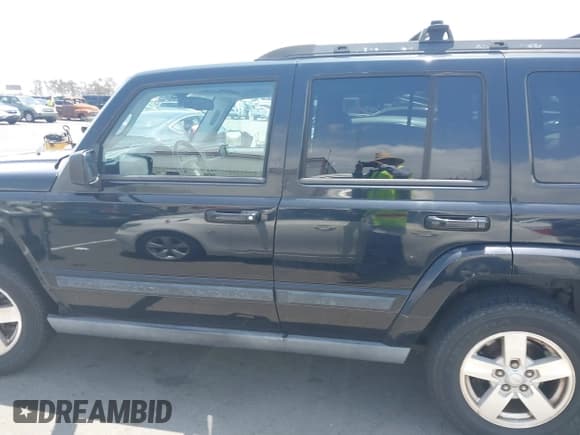 ✅ 2007 Jeep Commander Sport • VIN: 1J8HG48K07C504836 • Лот: 42537484. Опубликован ранее на IAAI с пробегом 99 313 миль. Бесплатный доступ к архиву аукционных продаж из США и подробный отчёт об истории автомобиля на DreamBid. Изображение 14.