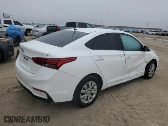 ✅ 2018 Hyundai Accent SE • VIN: 3KPC24A35JE017893 • Лот: 45579095. Опубликован ранее на Copart с пробегом 83 651 миль. Бесплатный доступ к архиву аукционных продаж из США и подробный отчёт об истории автомобиля на DreamBid. Изображение 3.