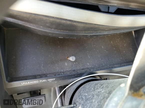 1987 Dodge Dakota z VIN 1B7GN14M2HS362897, wystawiony jako Copart lot #57639085 z przebiegiem Nie podano mil oraz Szkoda całkowita • Salvage title. Historia ofert i sprzedaży dostępna na DreamBid. Obrazek 9.