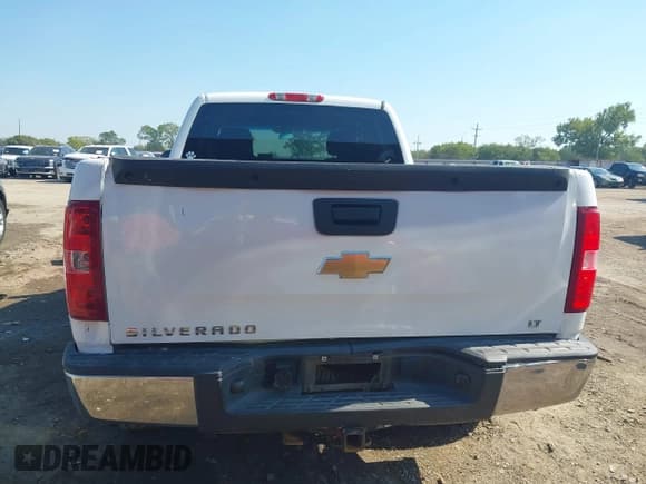 ✅ 2011 Chevrolet Silverado 1500 LT • VIN: 1GCRKSE37BZ271085 • Lot: 43443613. Listed on IAAI with 224,678 mi. Free auction sales archive from the USA and detailed vehicle history report at DreamBid. Image 16.